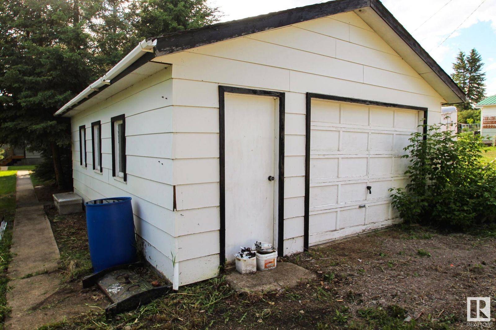 Listing Image 14