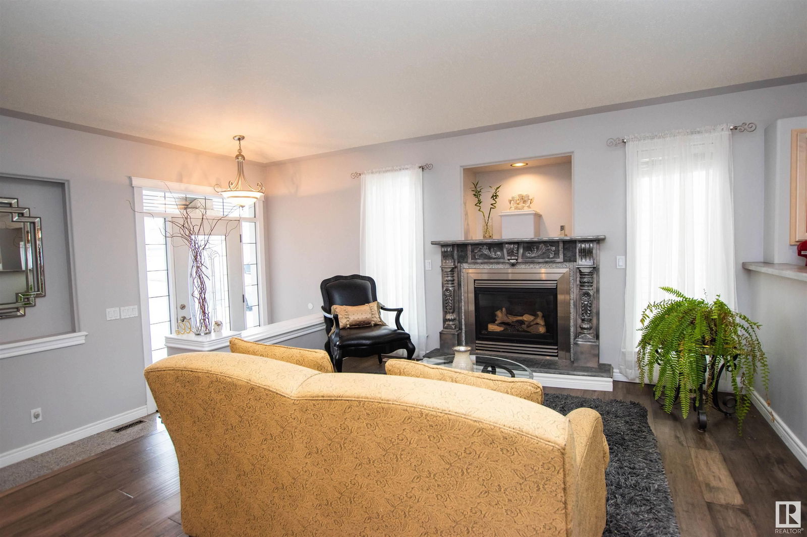 Listing Image 8