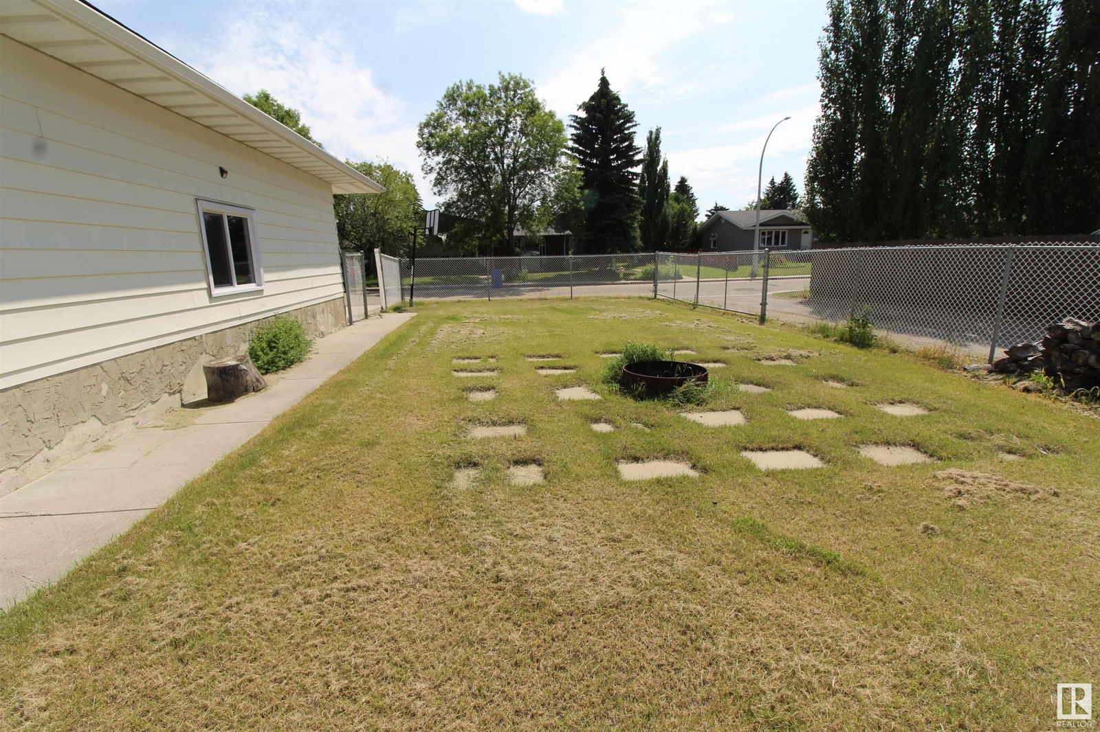 Listing Image 28