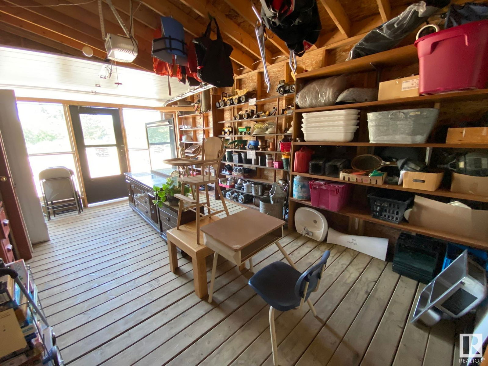 Listing Image 17