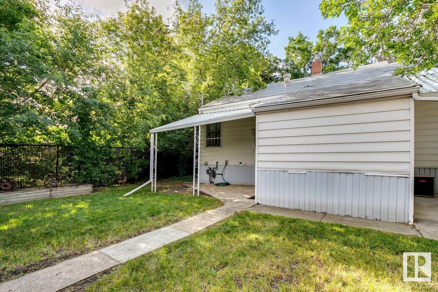 Listing Image 29