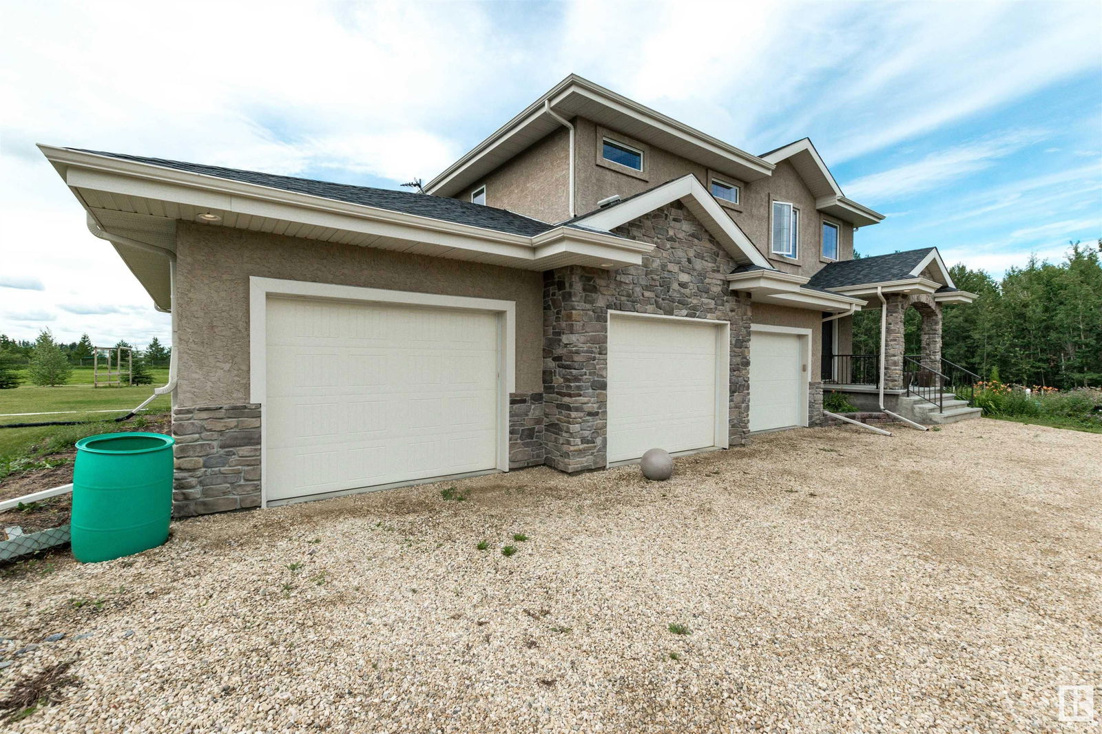 Listing Image 32