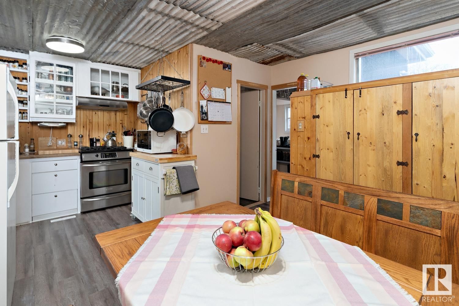 Listing Image 14