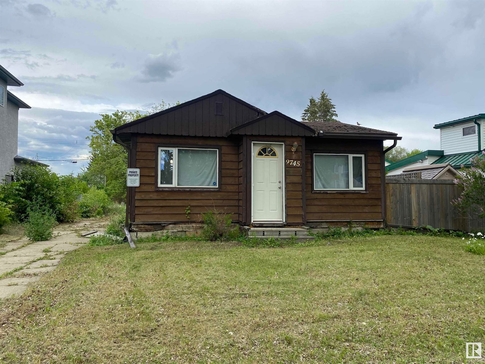 Listing Image 0