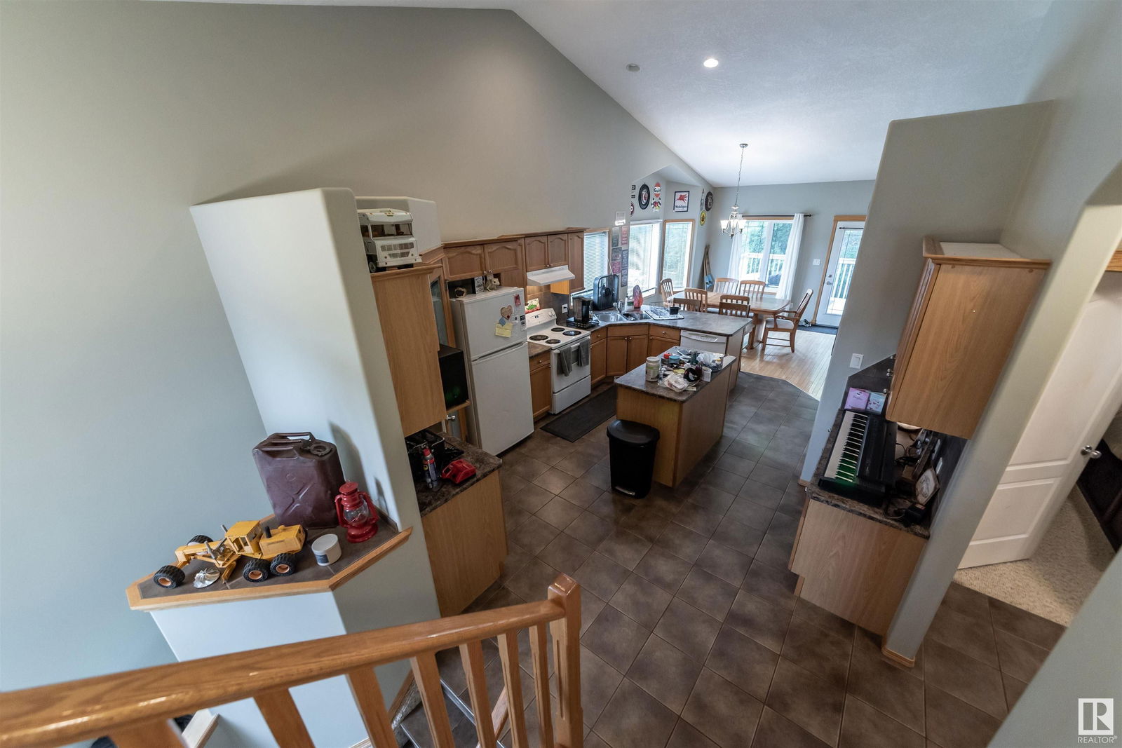 Listing Image 18