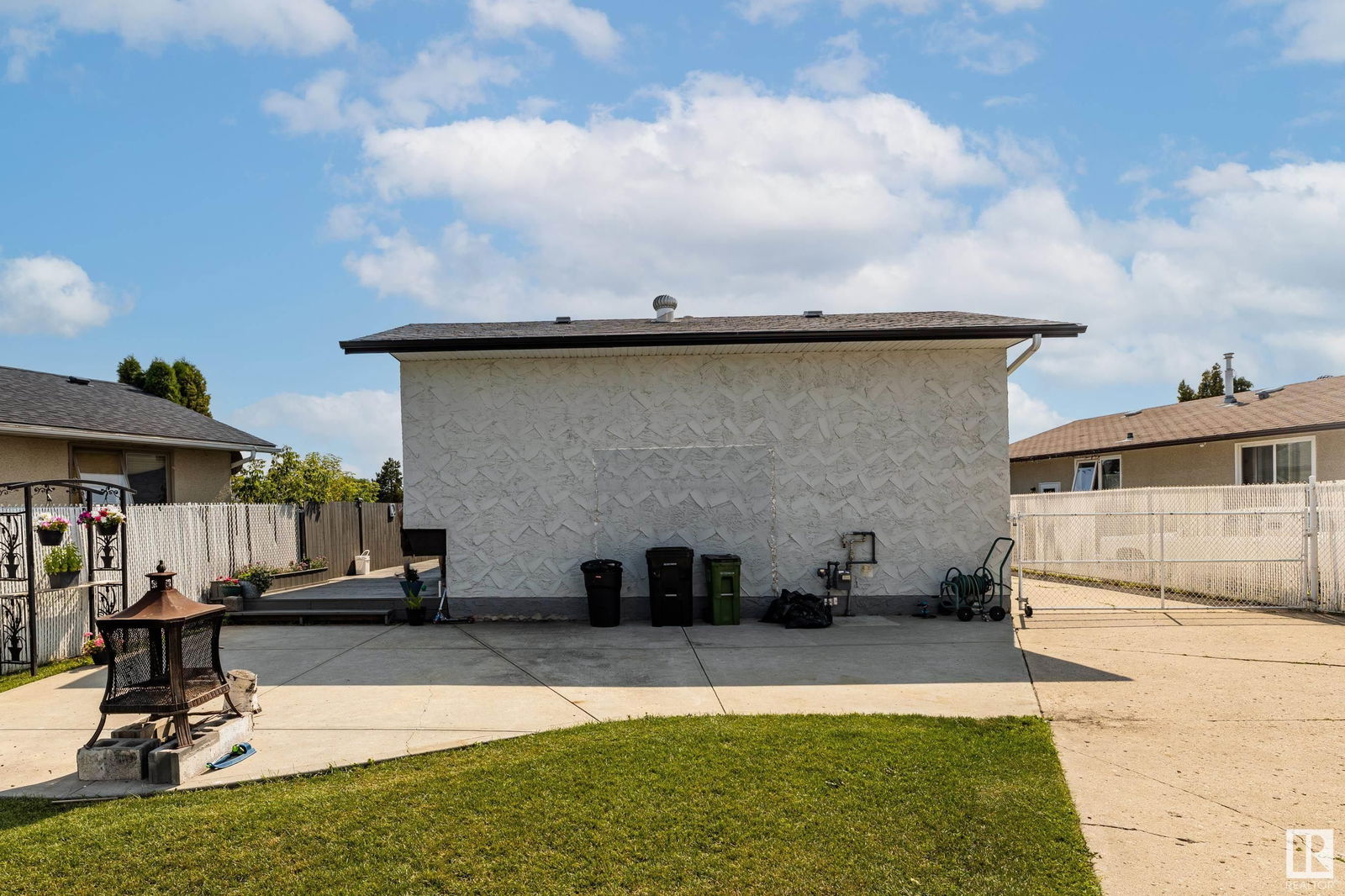 Listing Image 32