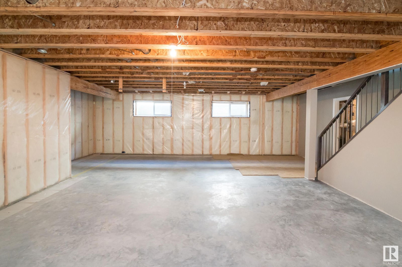 Listing Image 33
