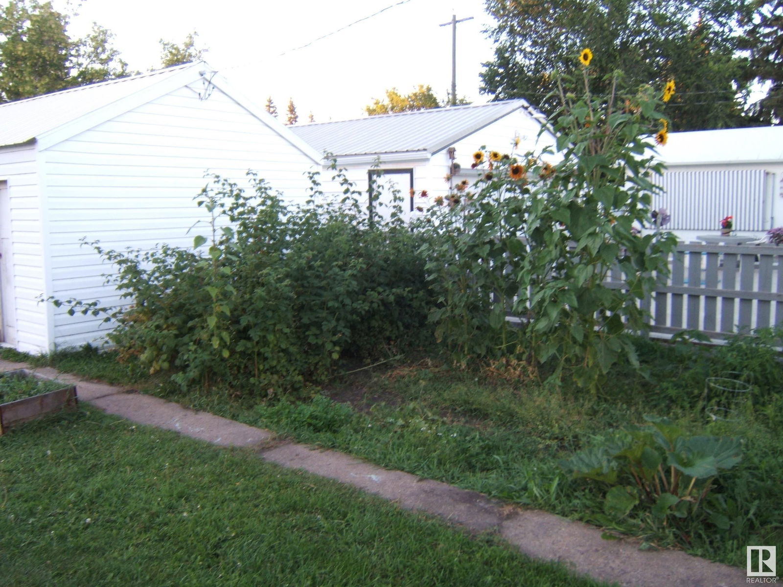 Listing Image 26
