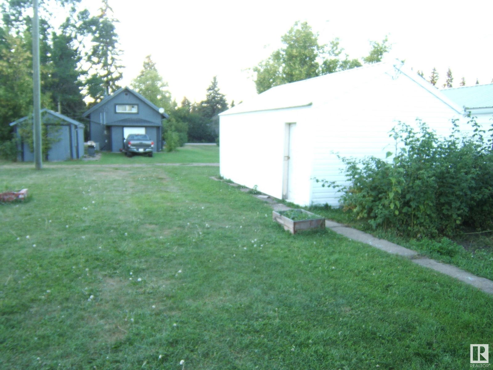 Listing Image 30