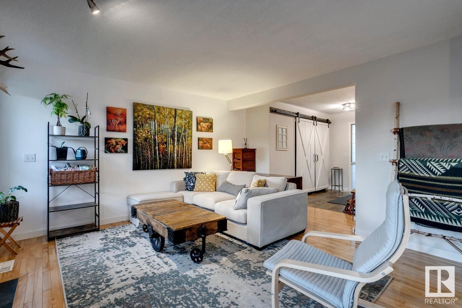 Listing Image 15