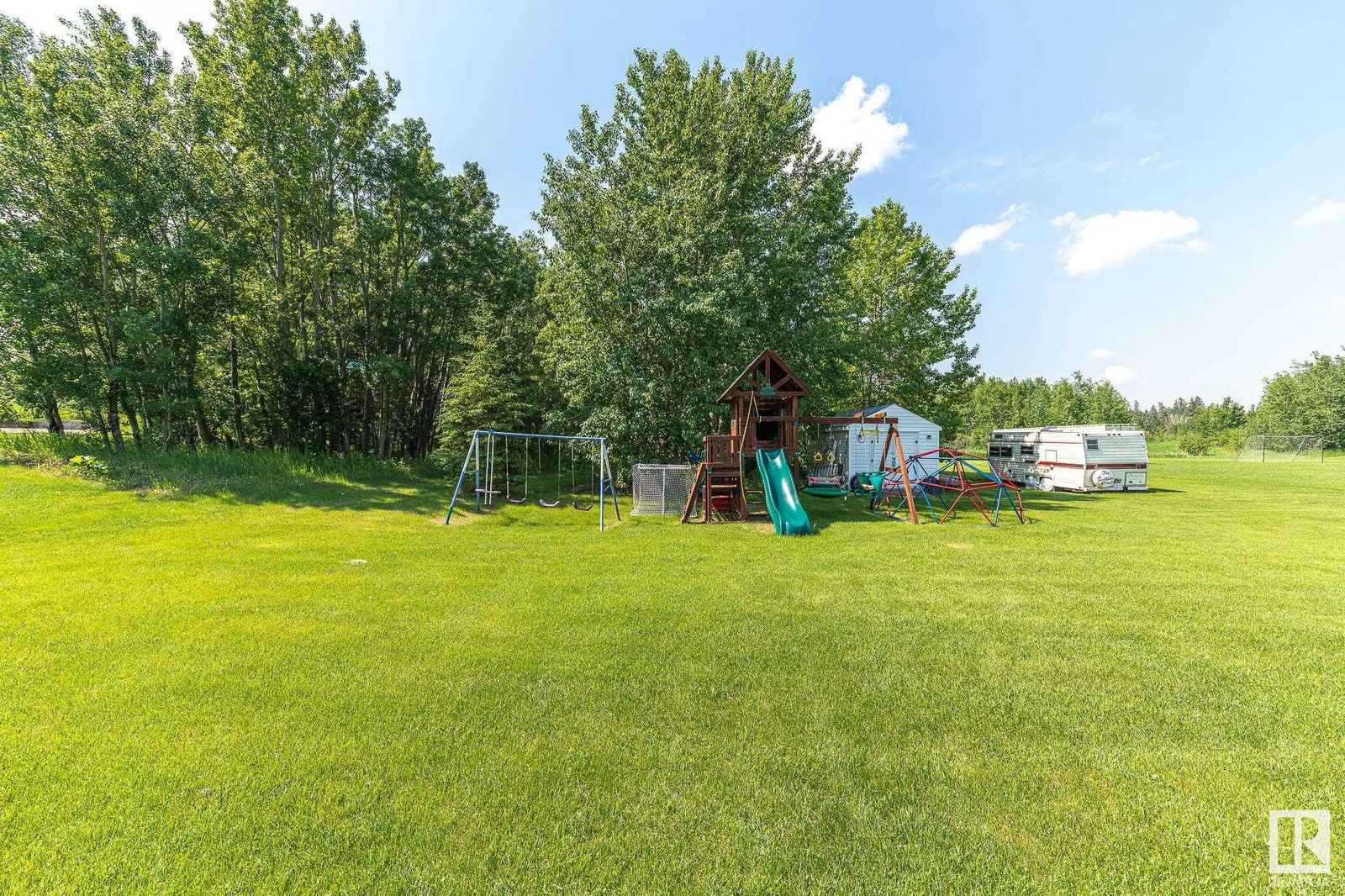 Listing Image 42