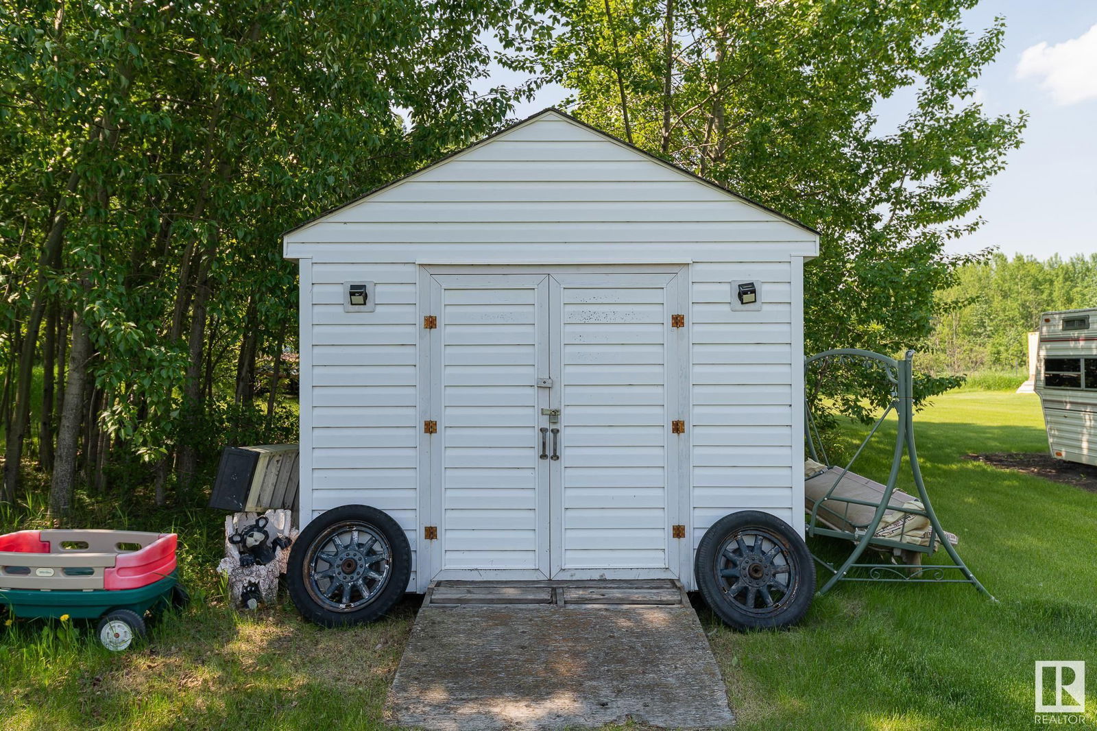 Listing Image 44