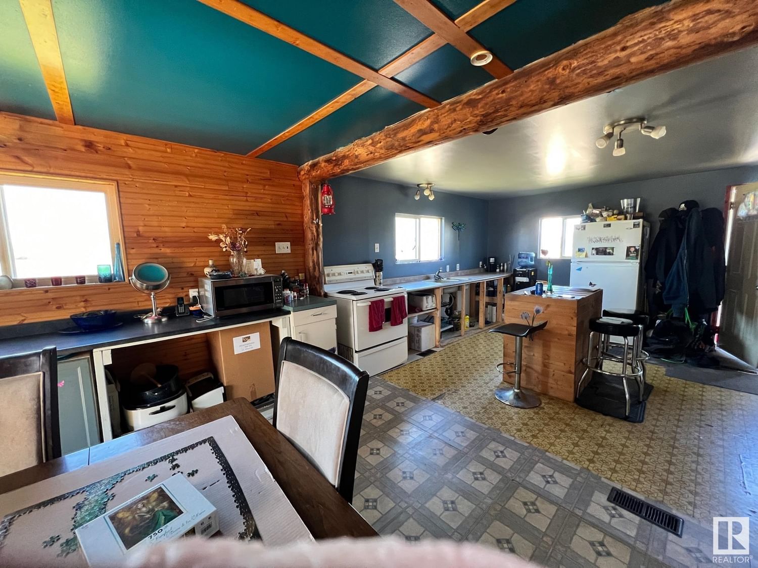 Listing Image 19