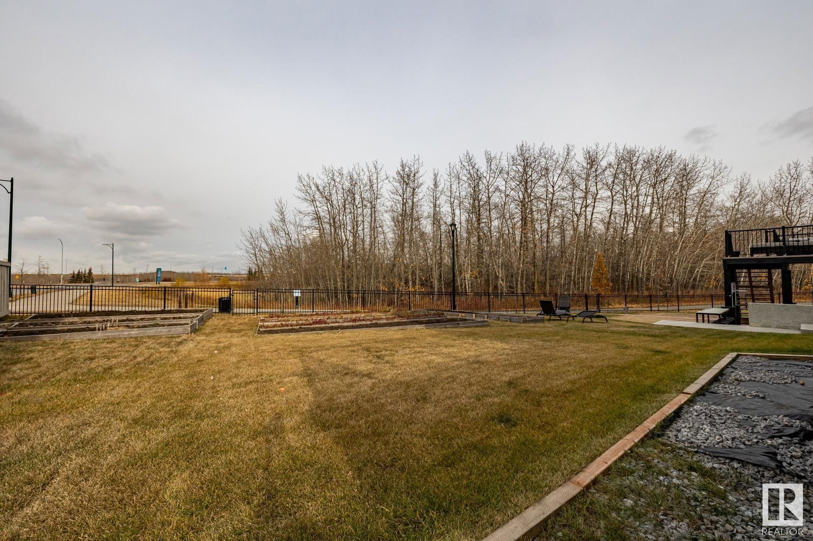 Listing Image 46
