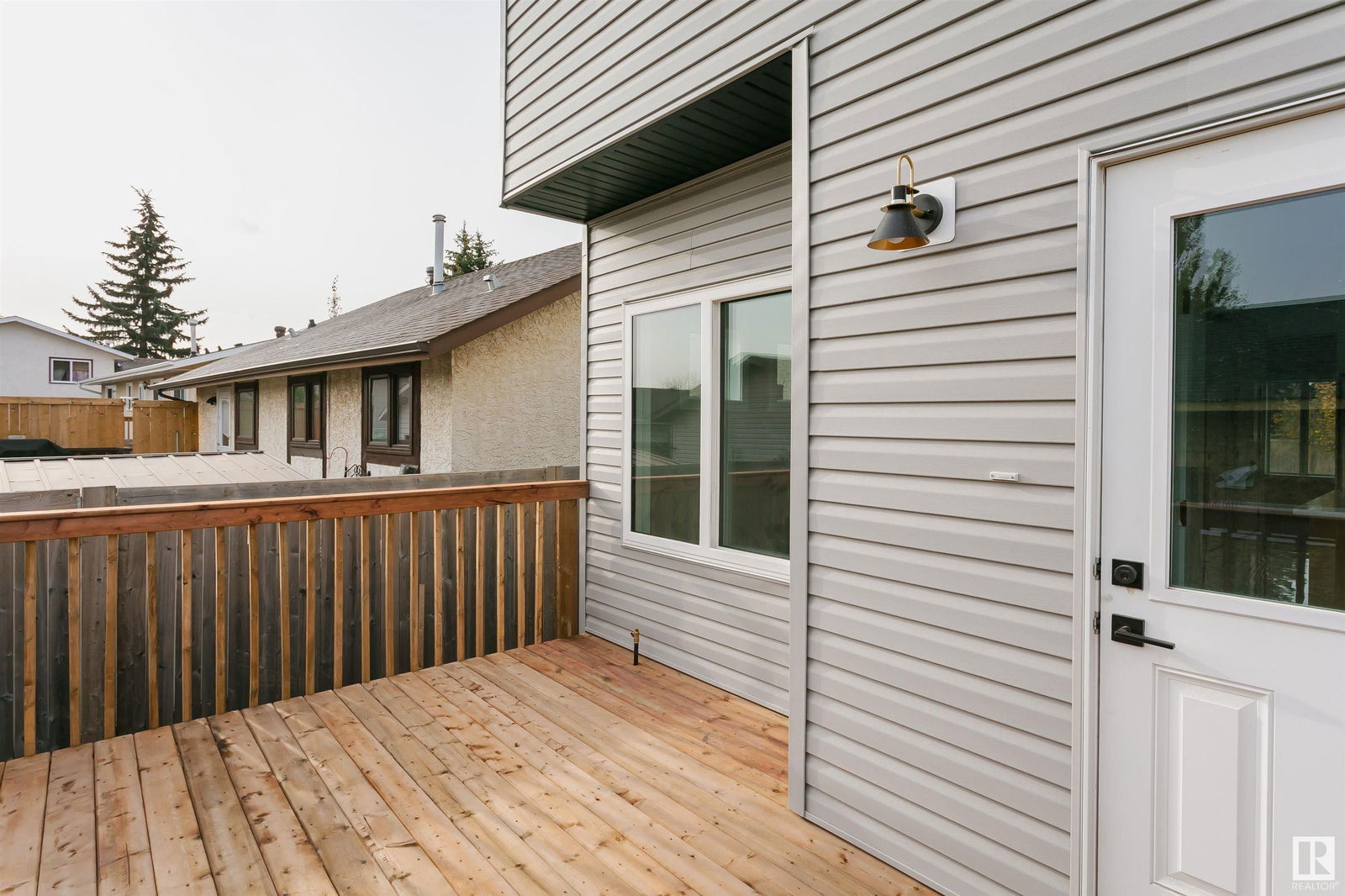 Listing Image 42