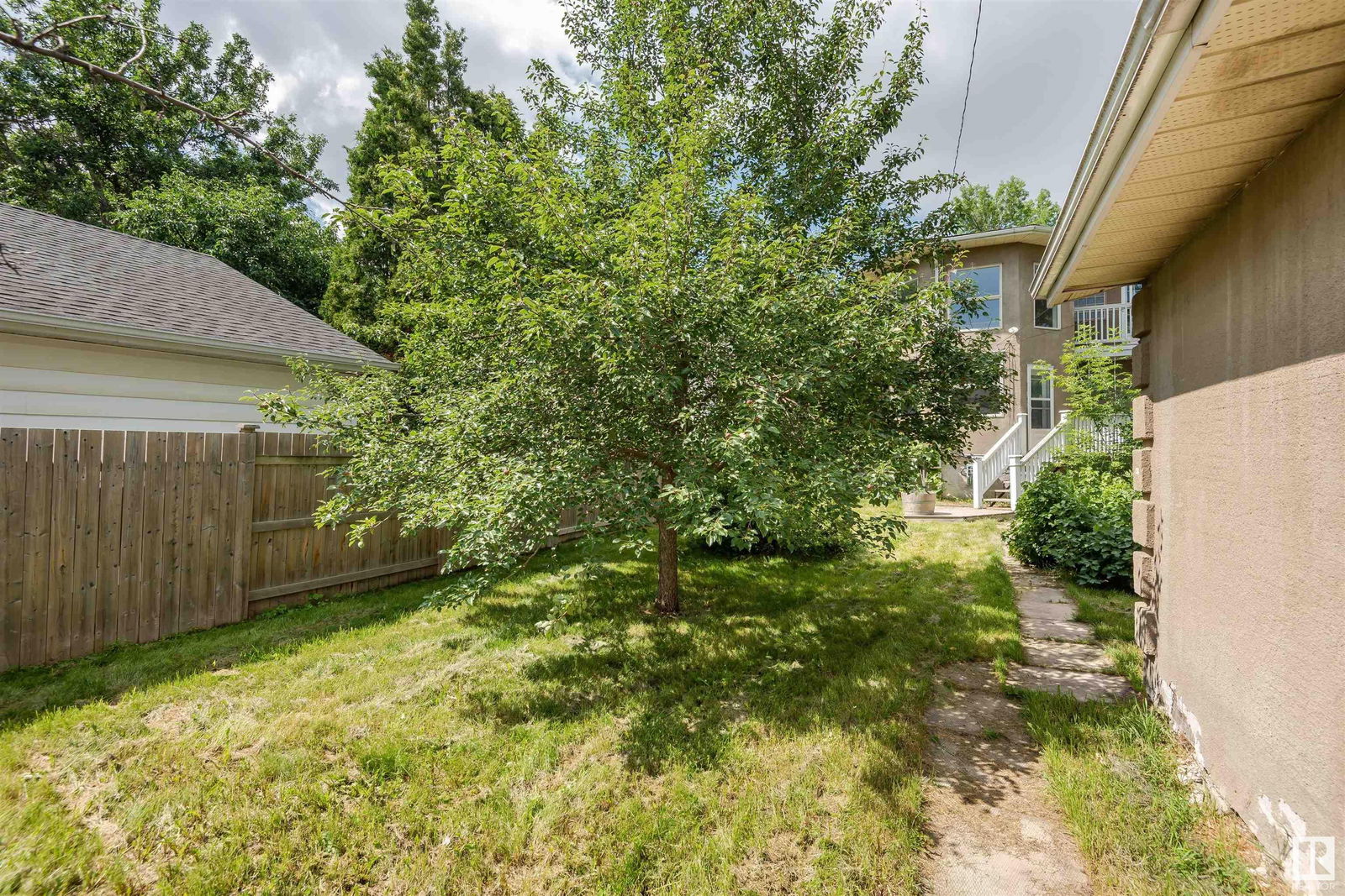 Listing Image 43