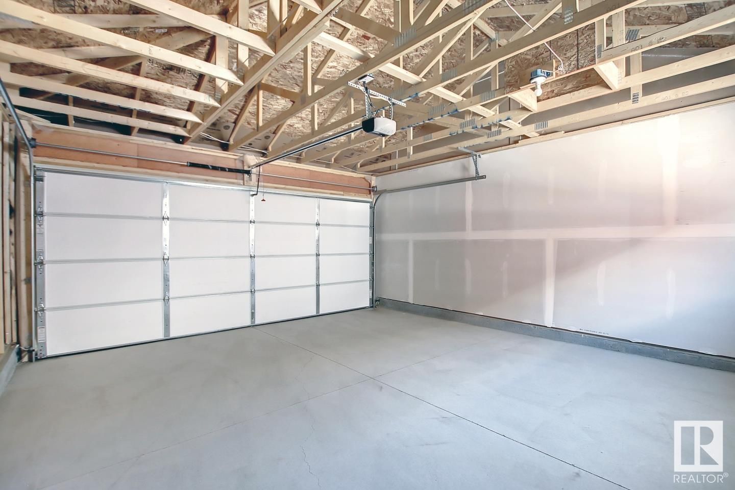 Listing Image 39