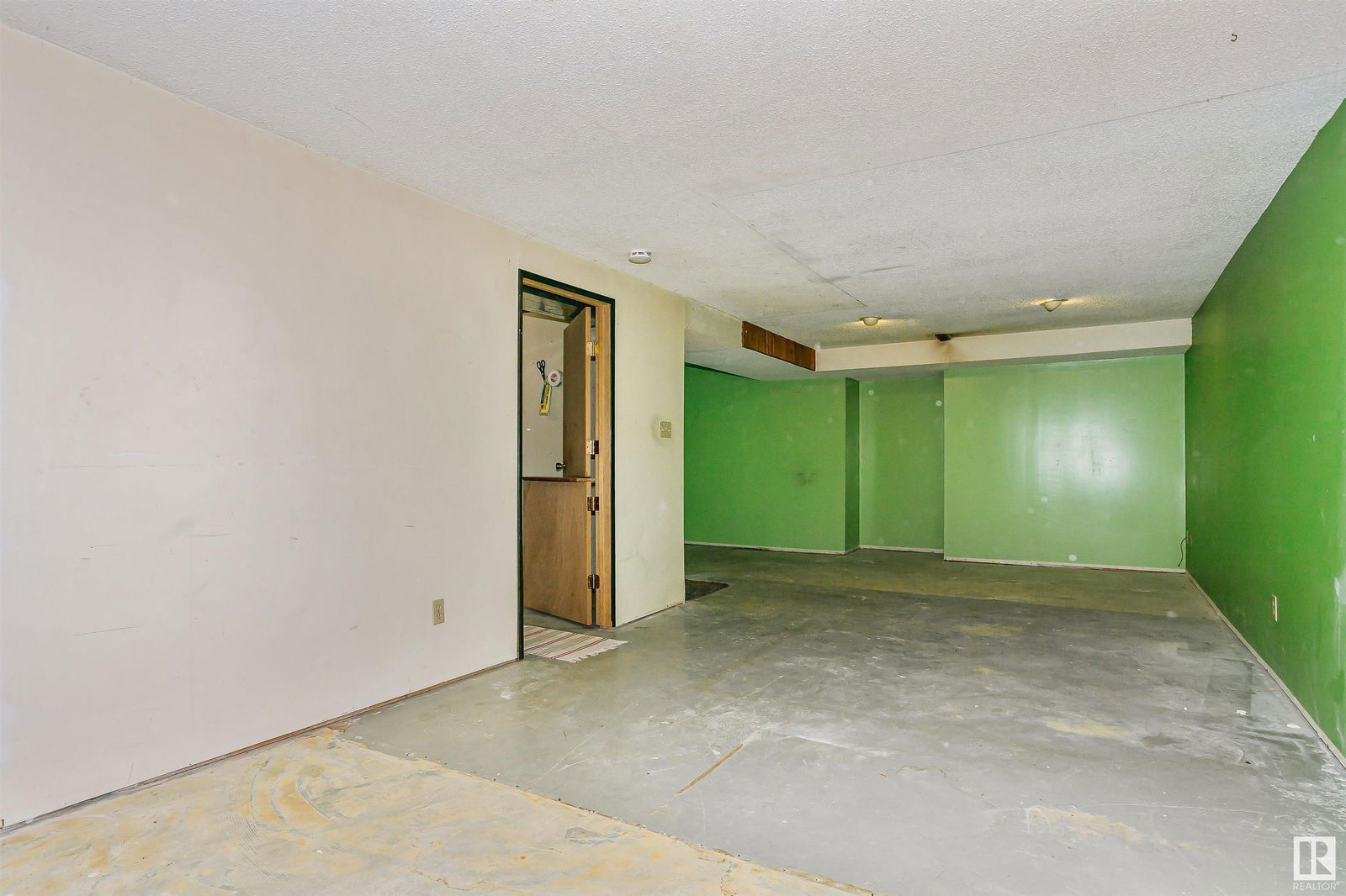 Listing Image 55