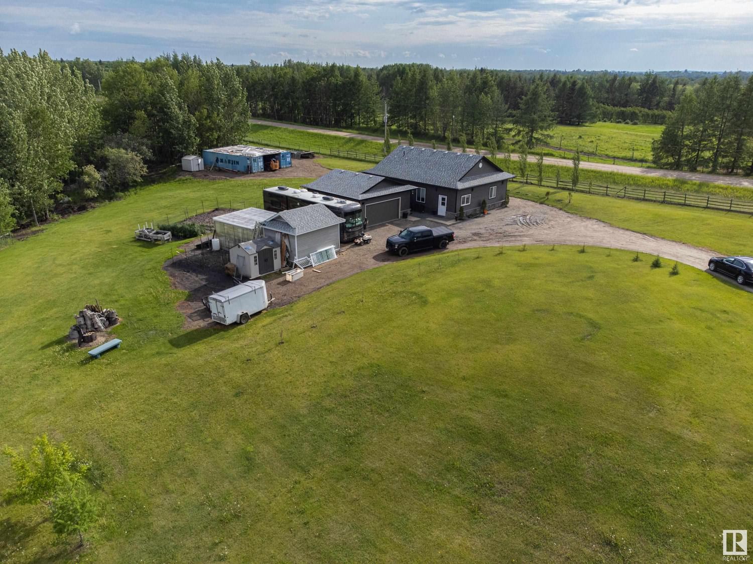 Listing Image 8