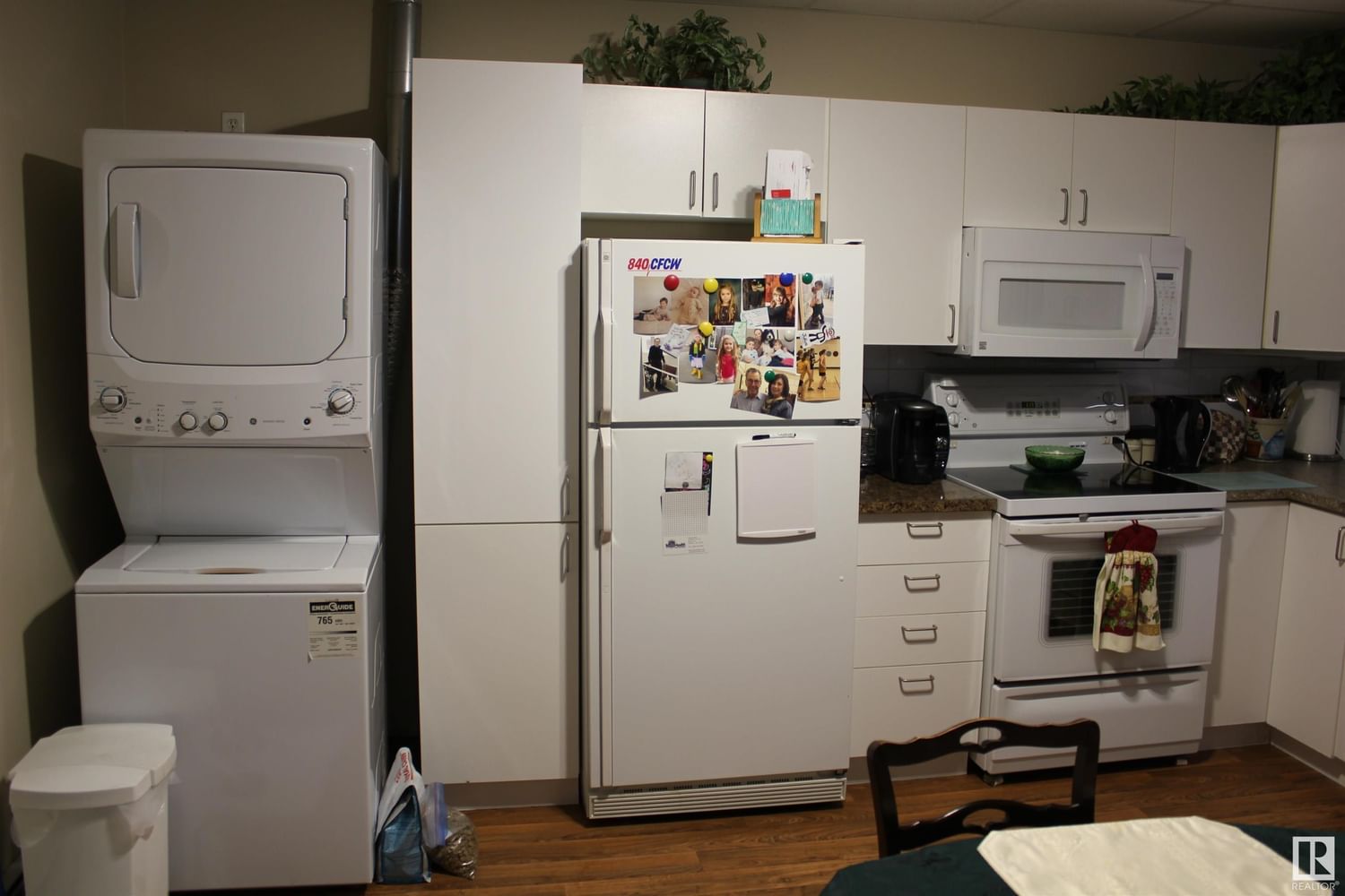 Listing Image 15