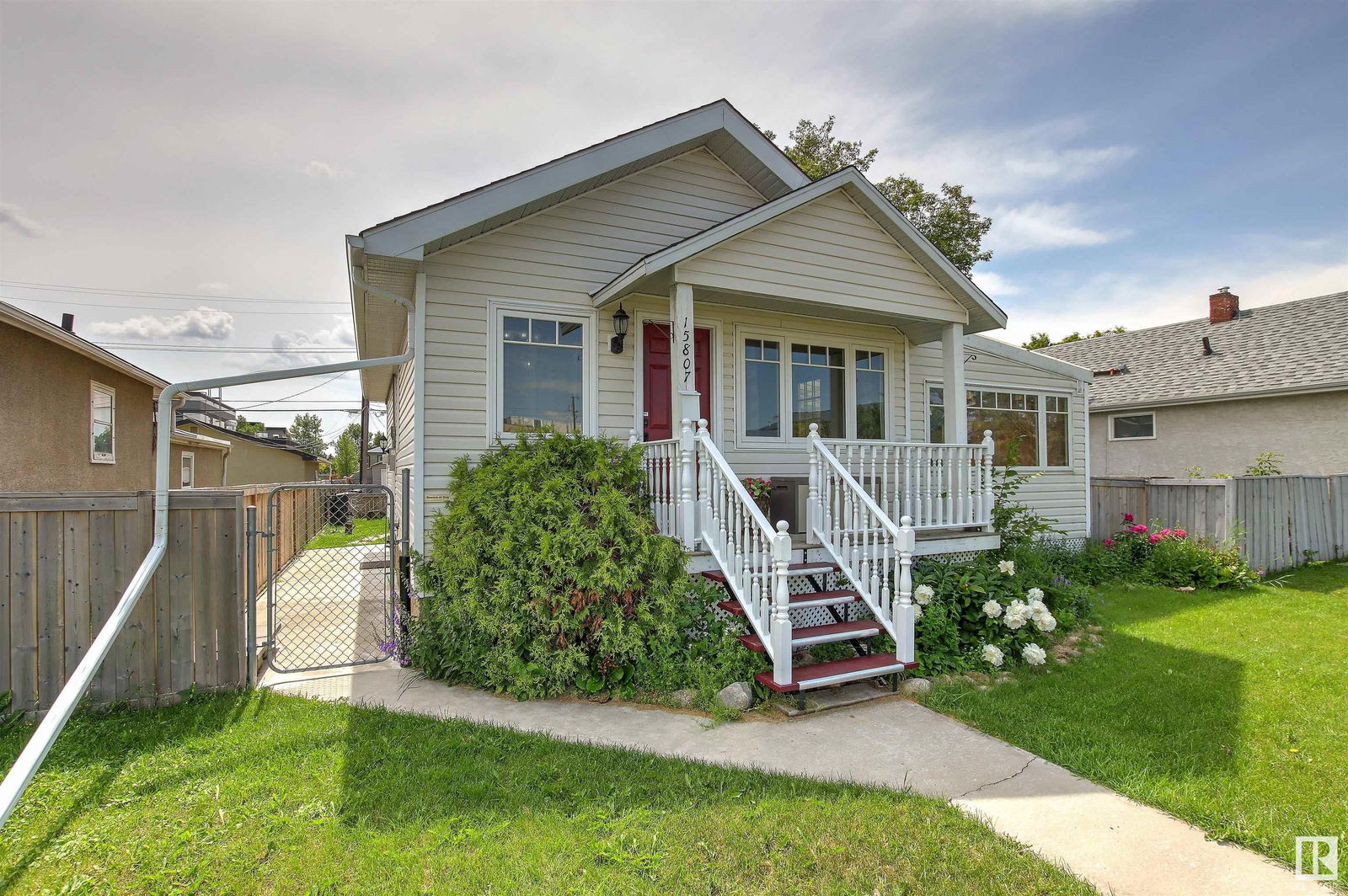 Listing Image 14