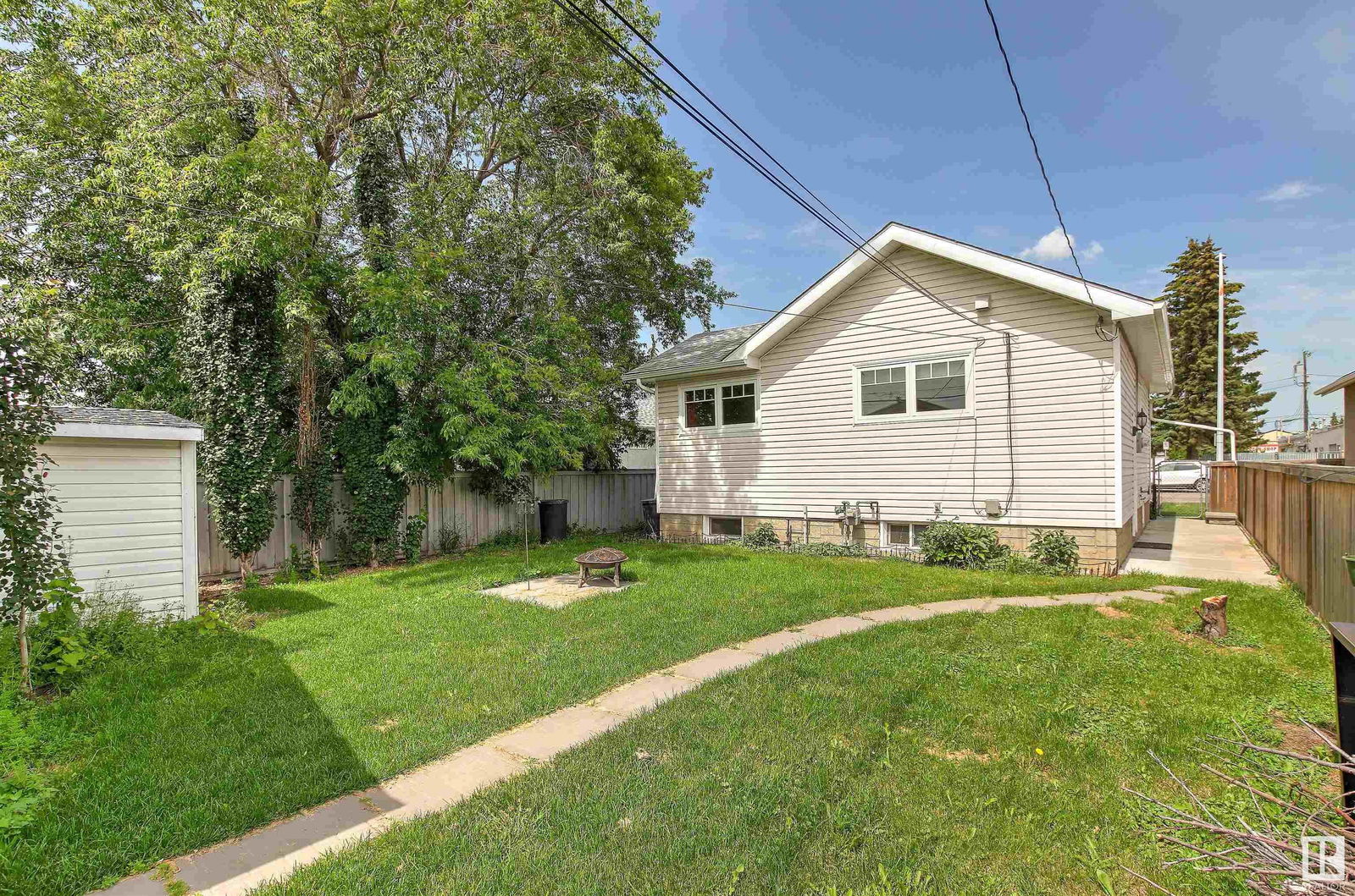 Listing Image 43