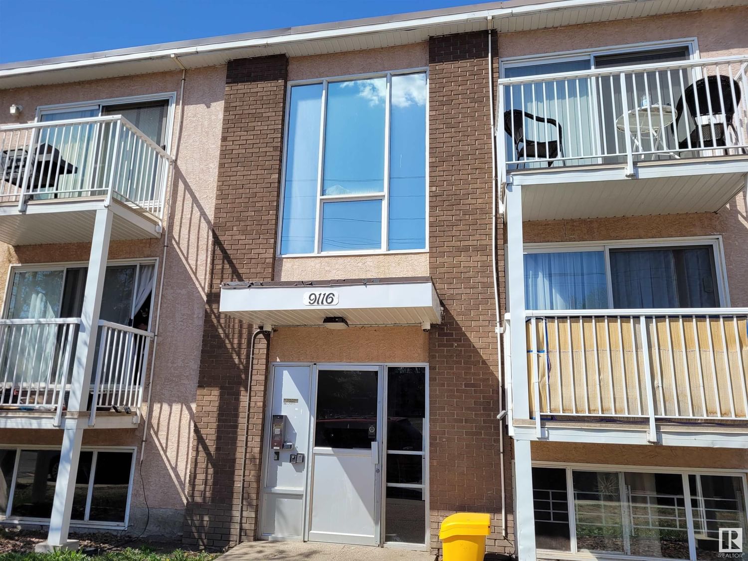 Listing Image 0
