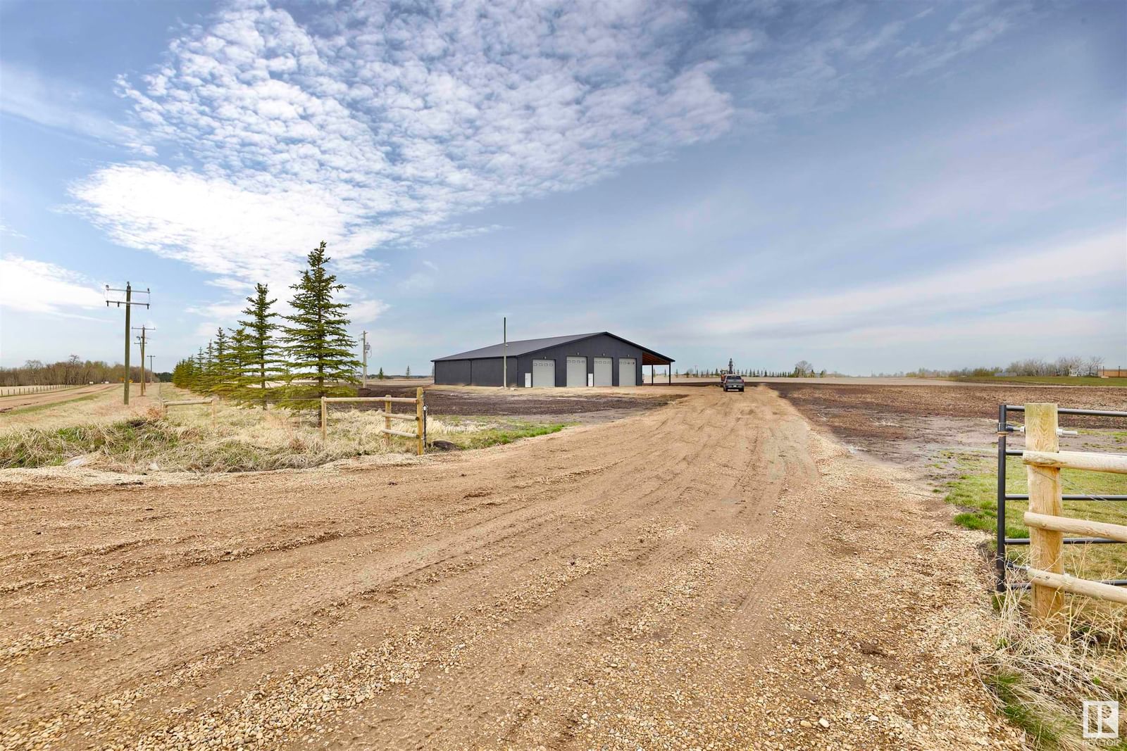 Listing Image 6