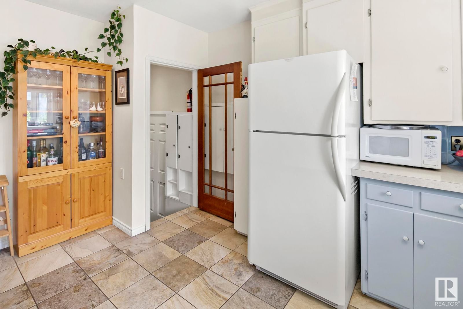 Listing Image 16