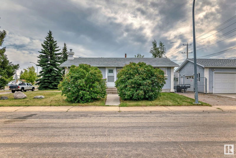 8203 135a Avenue, Edmonton, Alberta (MLS E4407086)