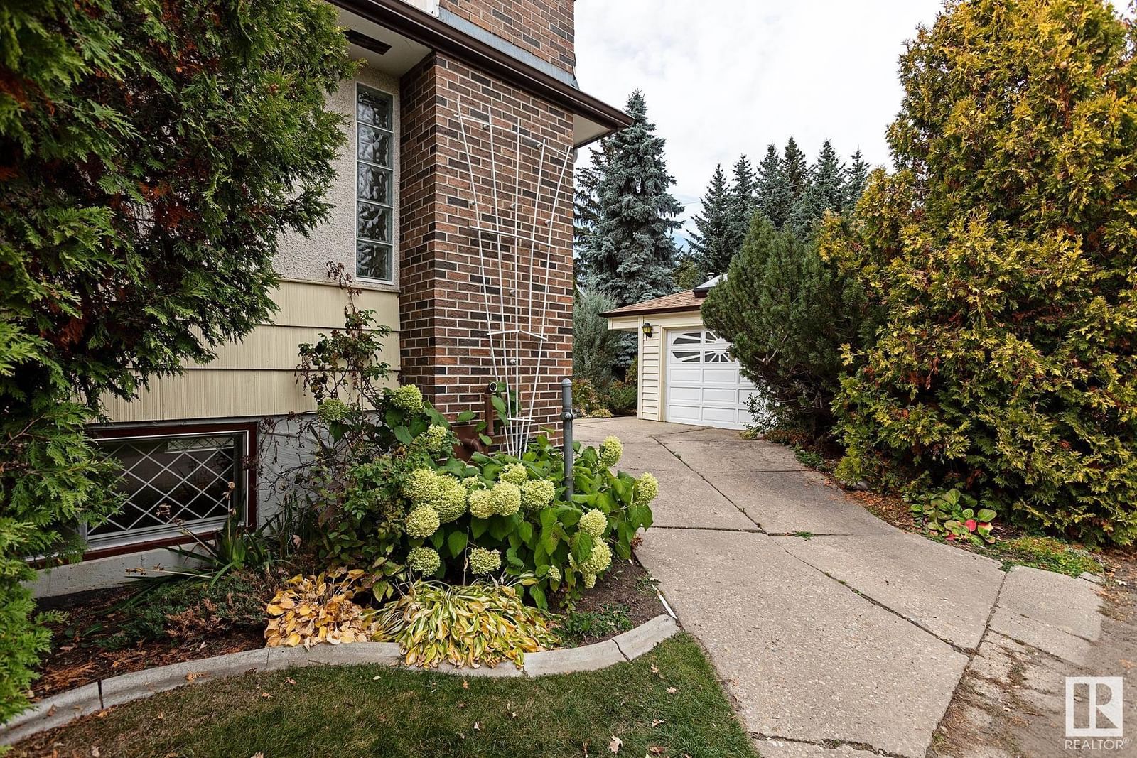 Listing Image 45