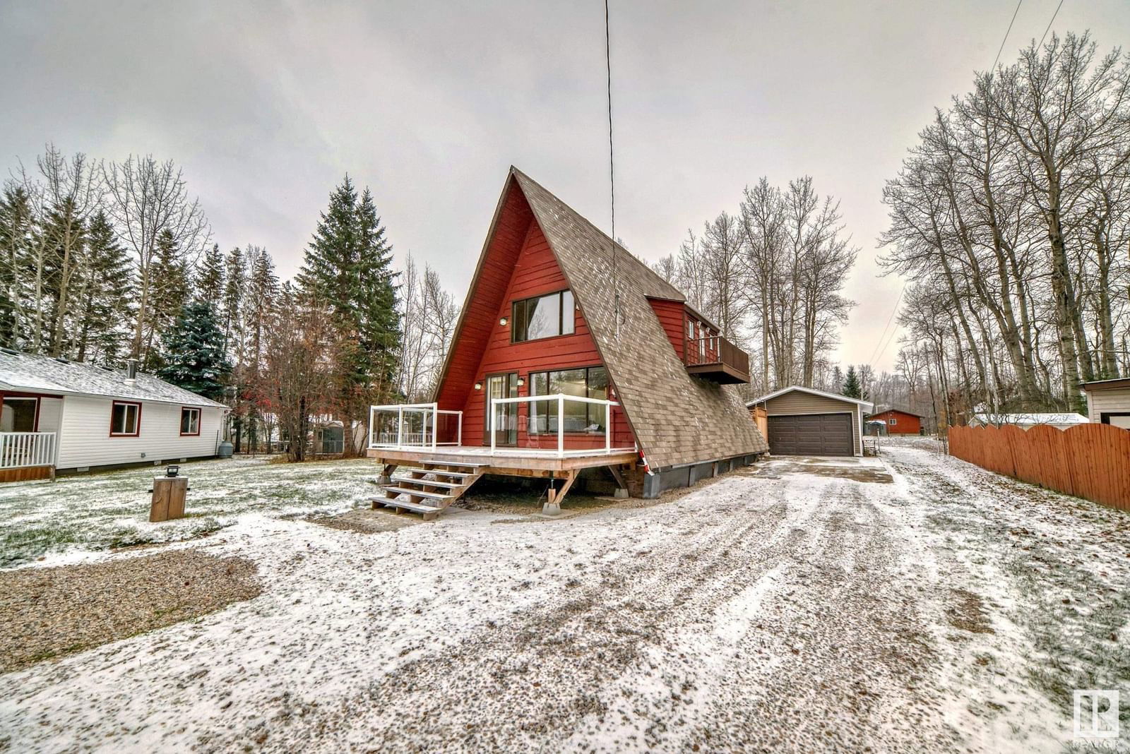 Listing photo 3