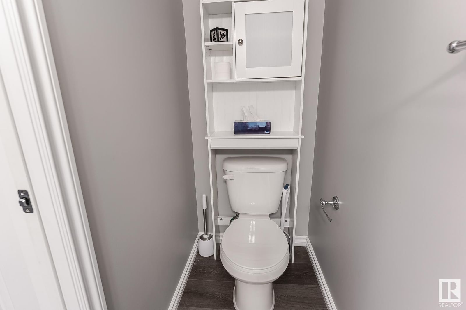 Listing Image 19