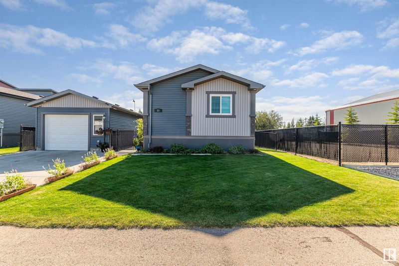 13 Laurel Drive, Morinville, Alberta