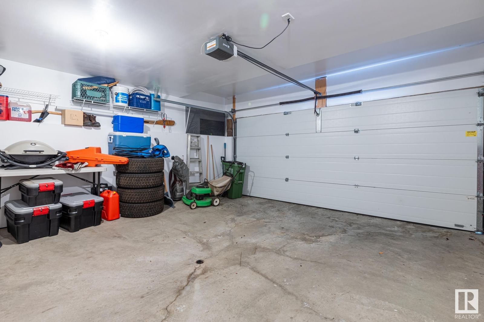 Listing Image 27