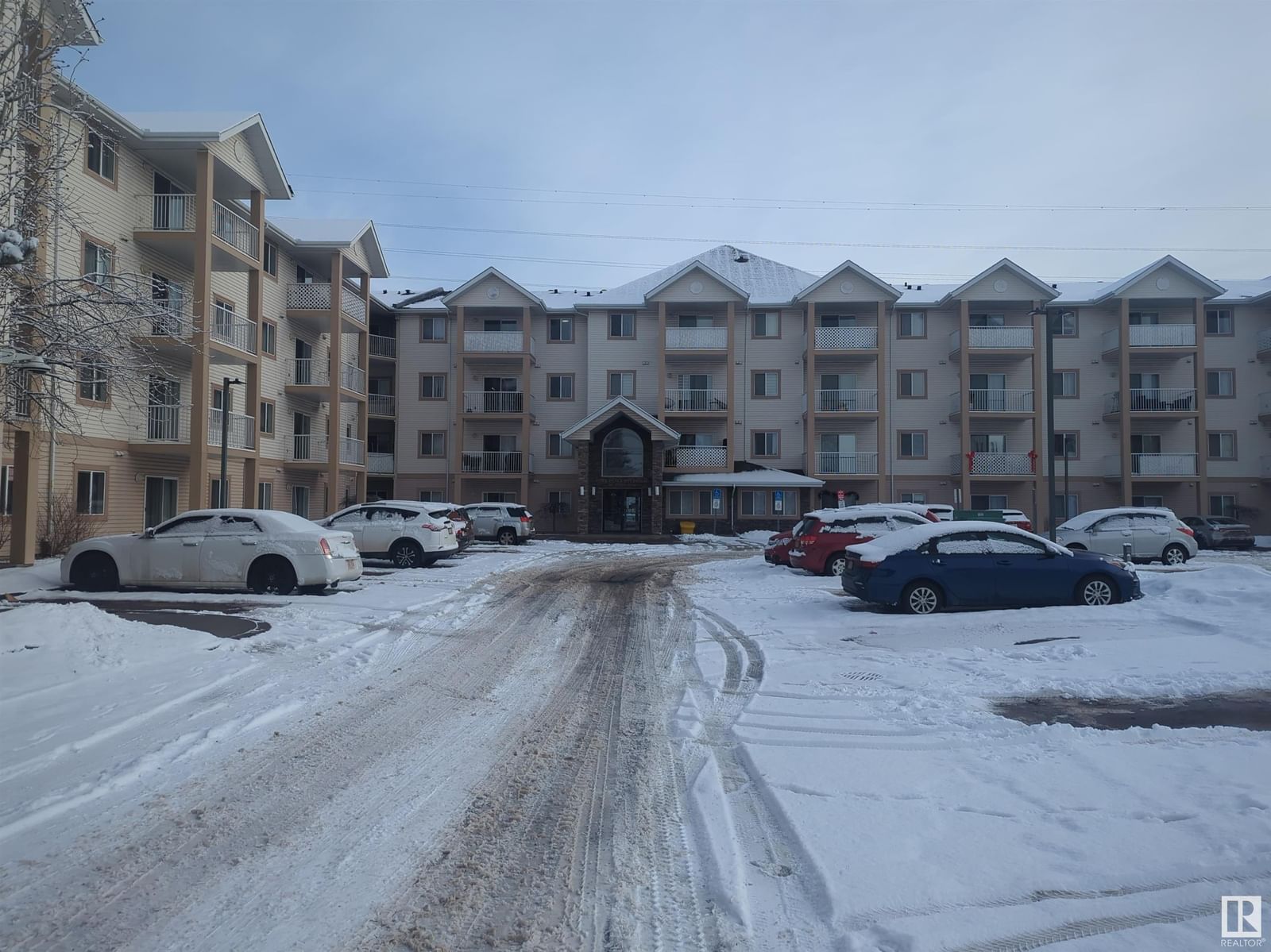 Listing Image 3