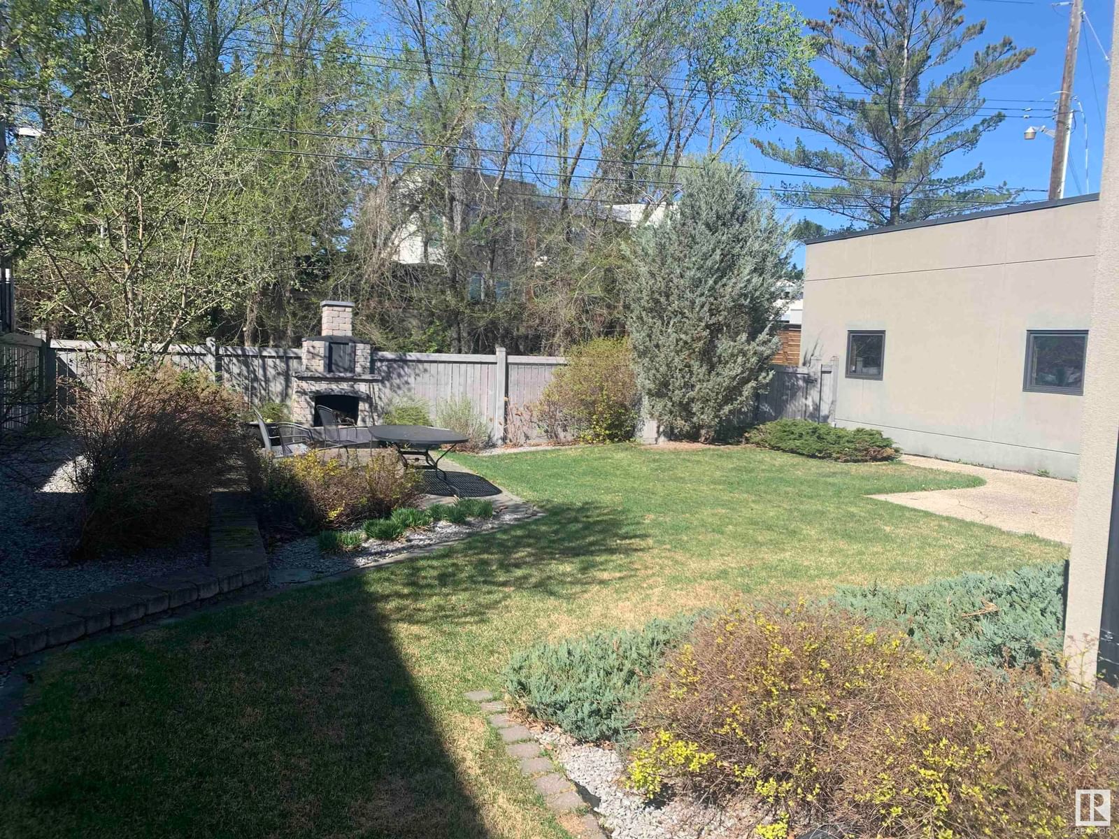 Listing Image 71