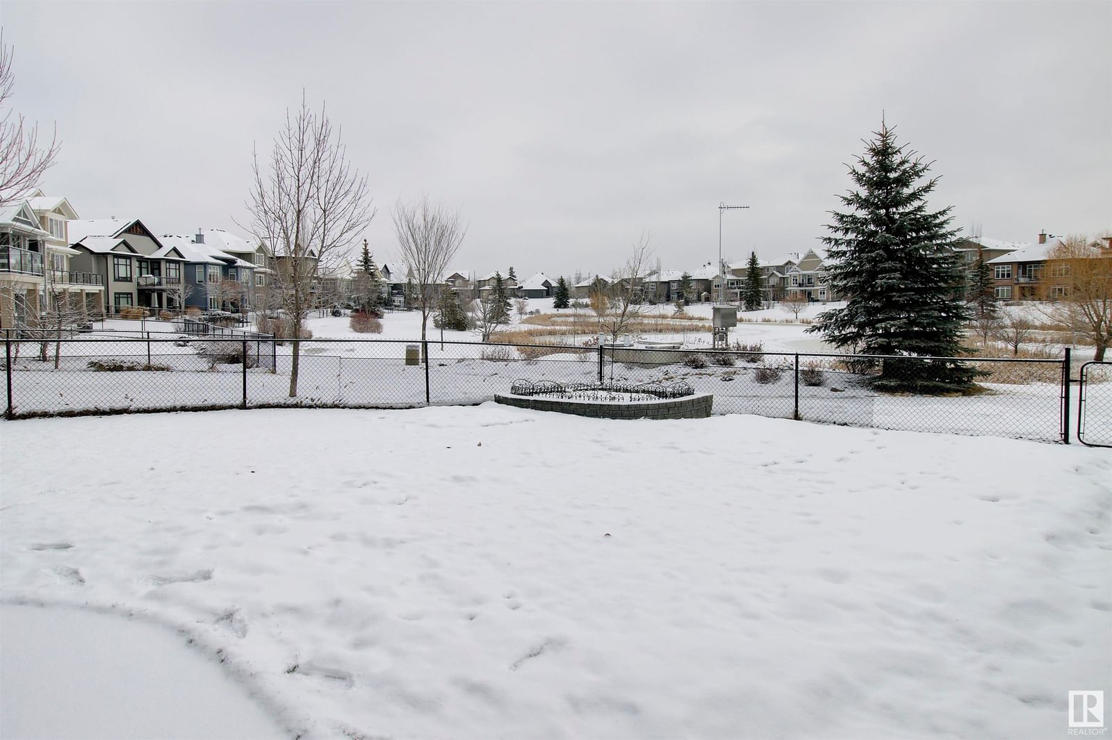 Listing Image 64
