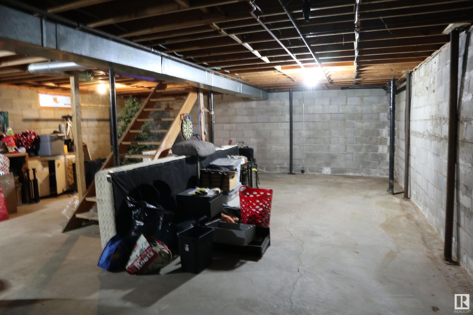 Listing Image 30