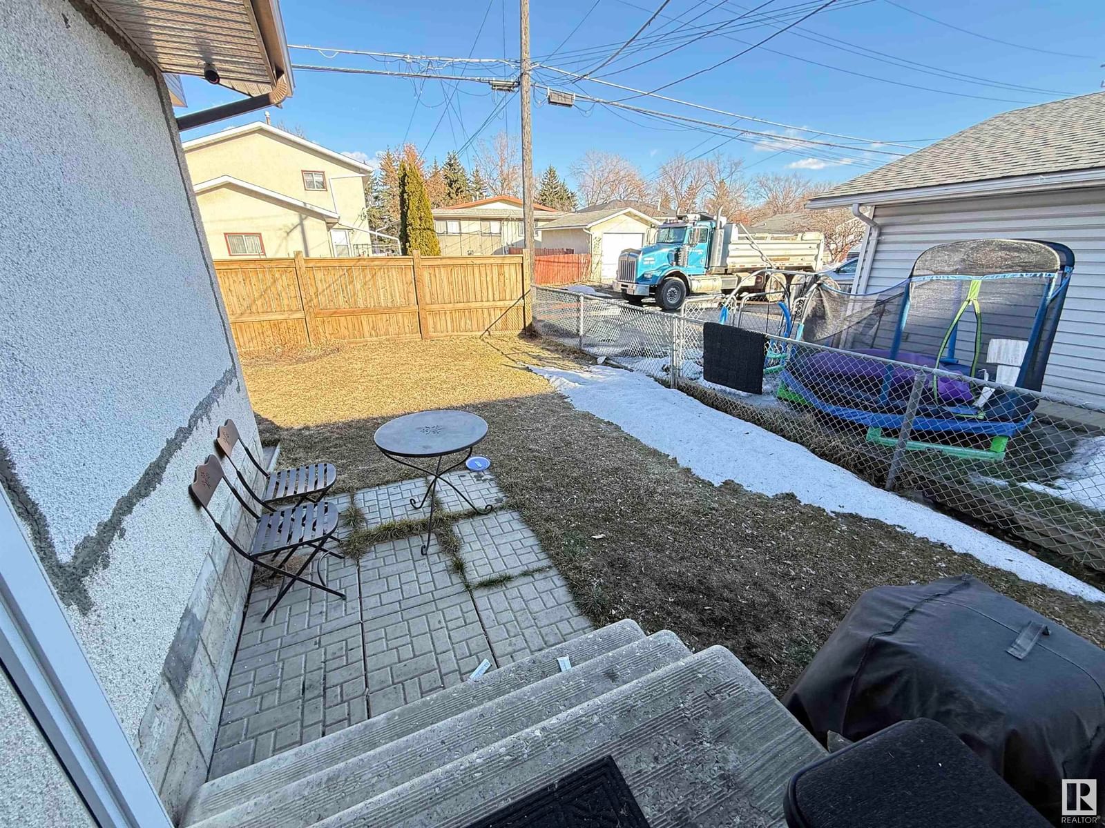 Listing Image 17