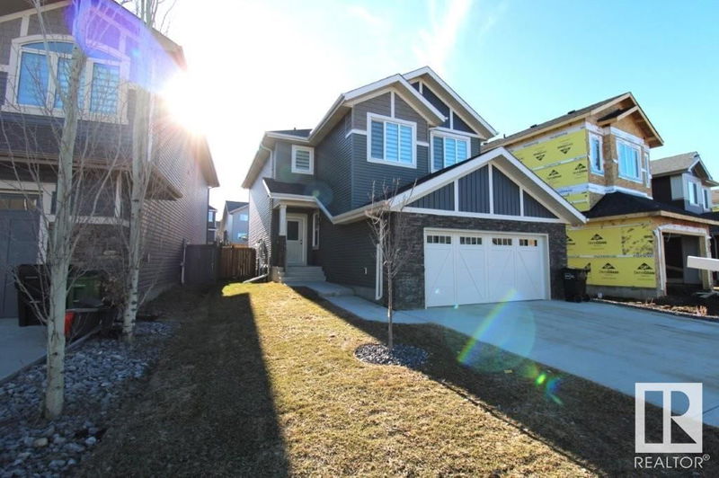 1105 Gyrfalcon Crescent, Edmonton, Alberta