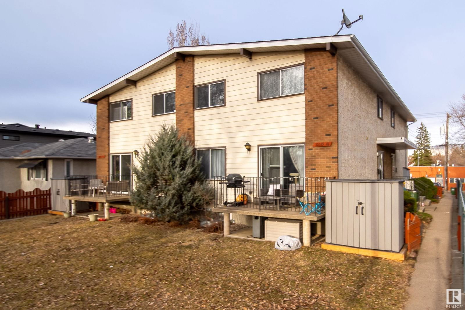 Listing Image 3