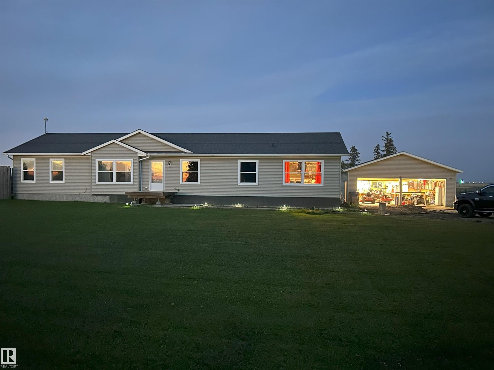 Listing Image 1