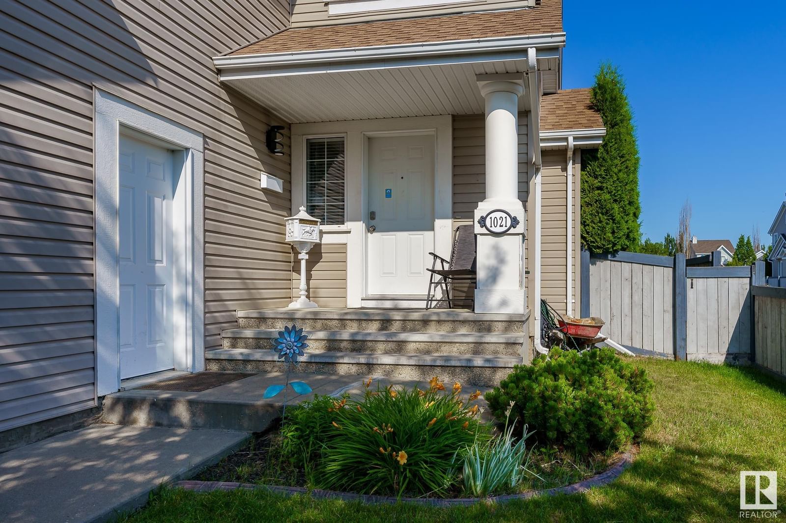 Listing Image 2