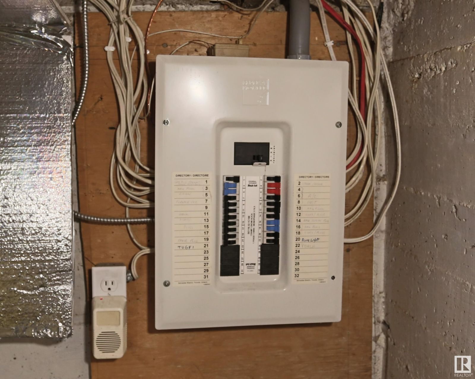 Listing Image 12
