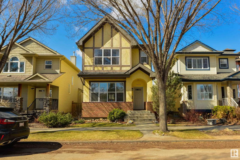 10072 90 Street, Edmonton, Alberta