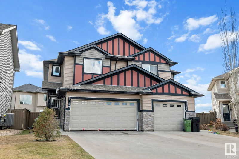 9654 Simpson Place, Edmonton, Alberta