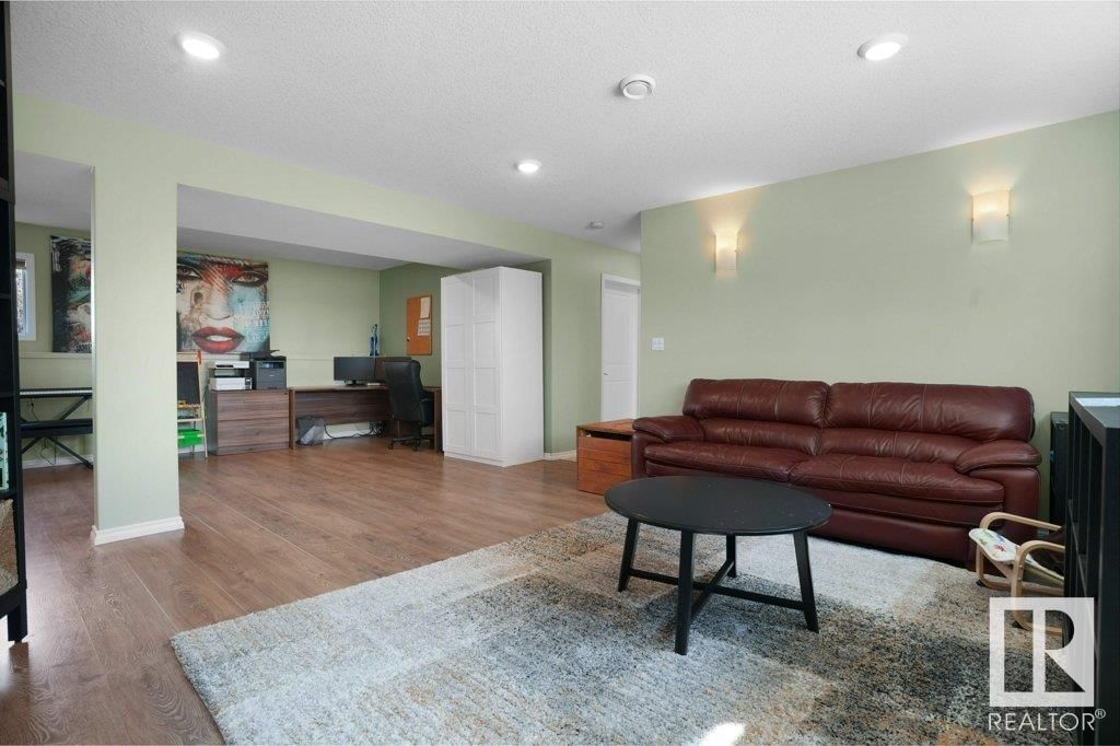 Listing Image 51