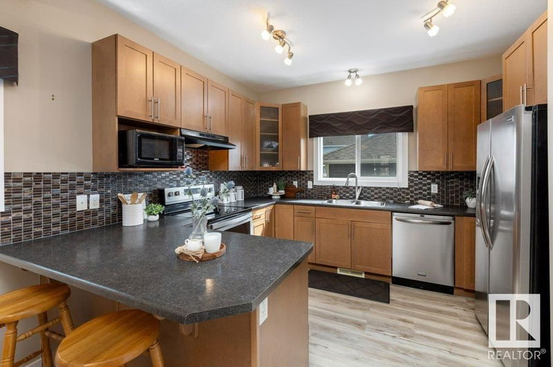 6036 Stanton Drive, Edmonton, Alberta