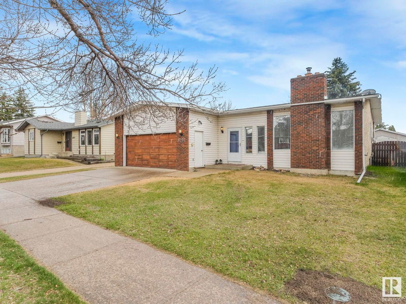 8233 94 Avenue, Fort Saskatchewan, Alberta